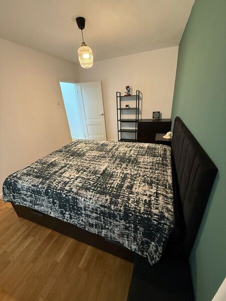 Tei, Parcul Circului, Obor